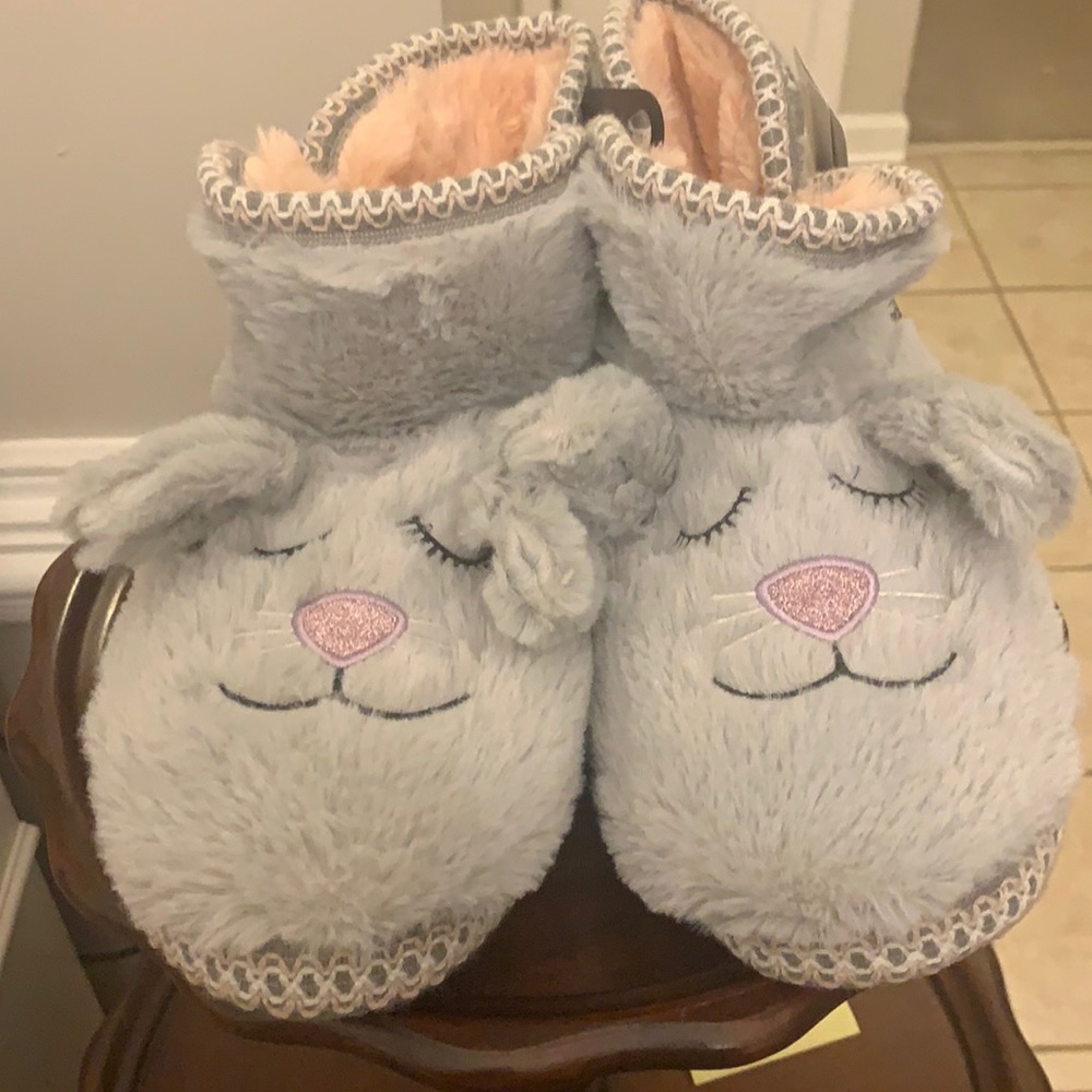 Muk Luks bunny memory foam insole slippers sz 9 NWT